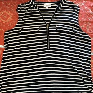 Sleeveless black and white stripes